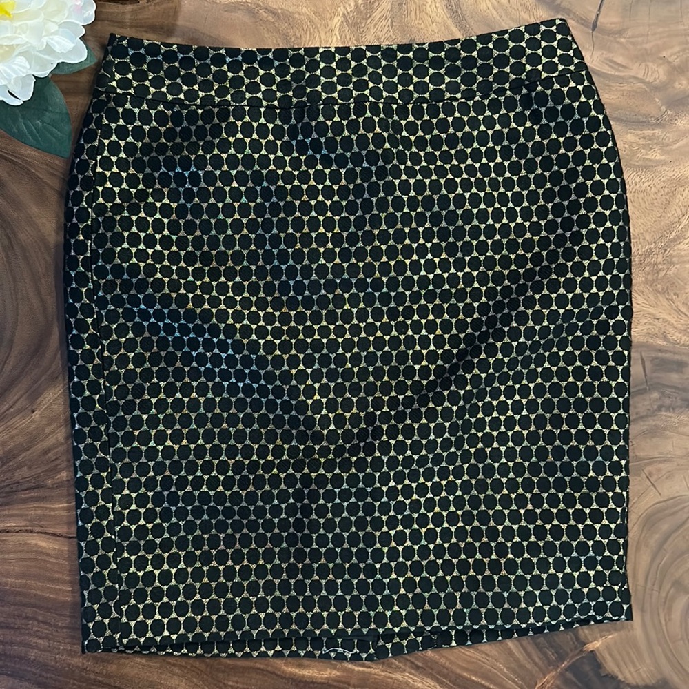 Ann Taylor black and gold skirt